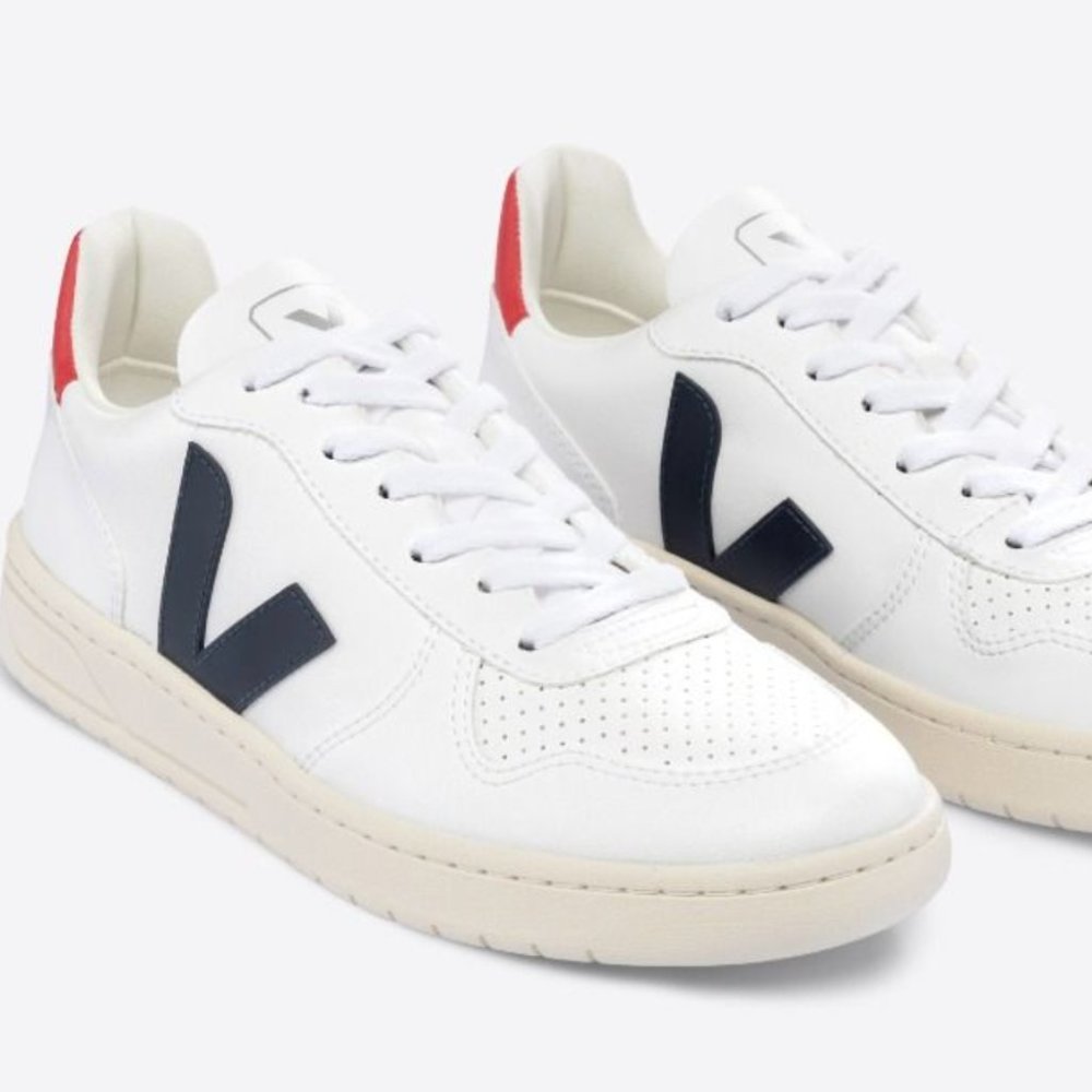 Veja V-10 CWL WHITE NAUTICO PEKIN EUR 39/US 8